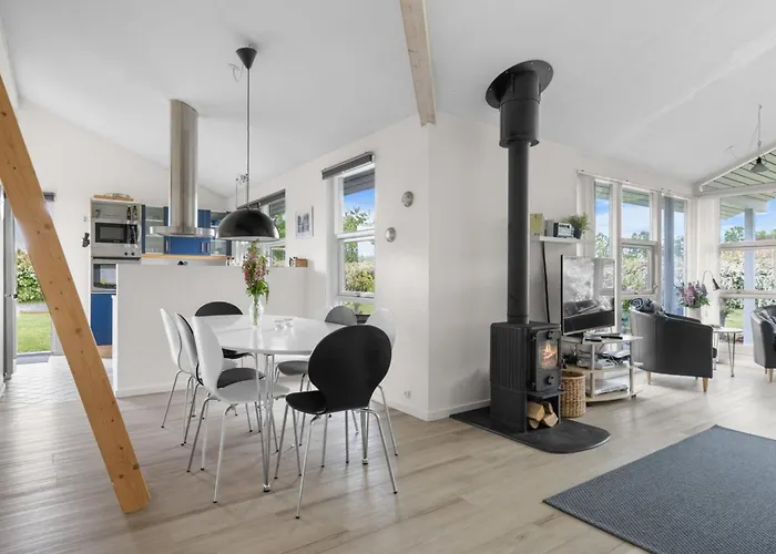 Moa - 350m From The Sea By Interhome