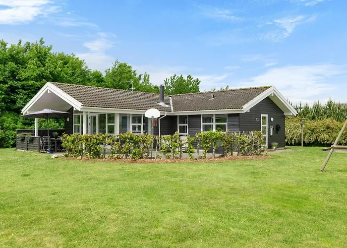 Moa - 350m From The Sea By Interhome Otterup